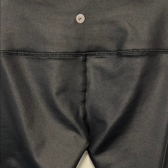90 Degree by Reflex Black Leggings Shiny Full Length - Picture 5 of 6
